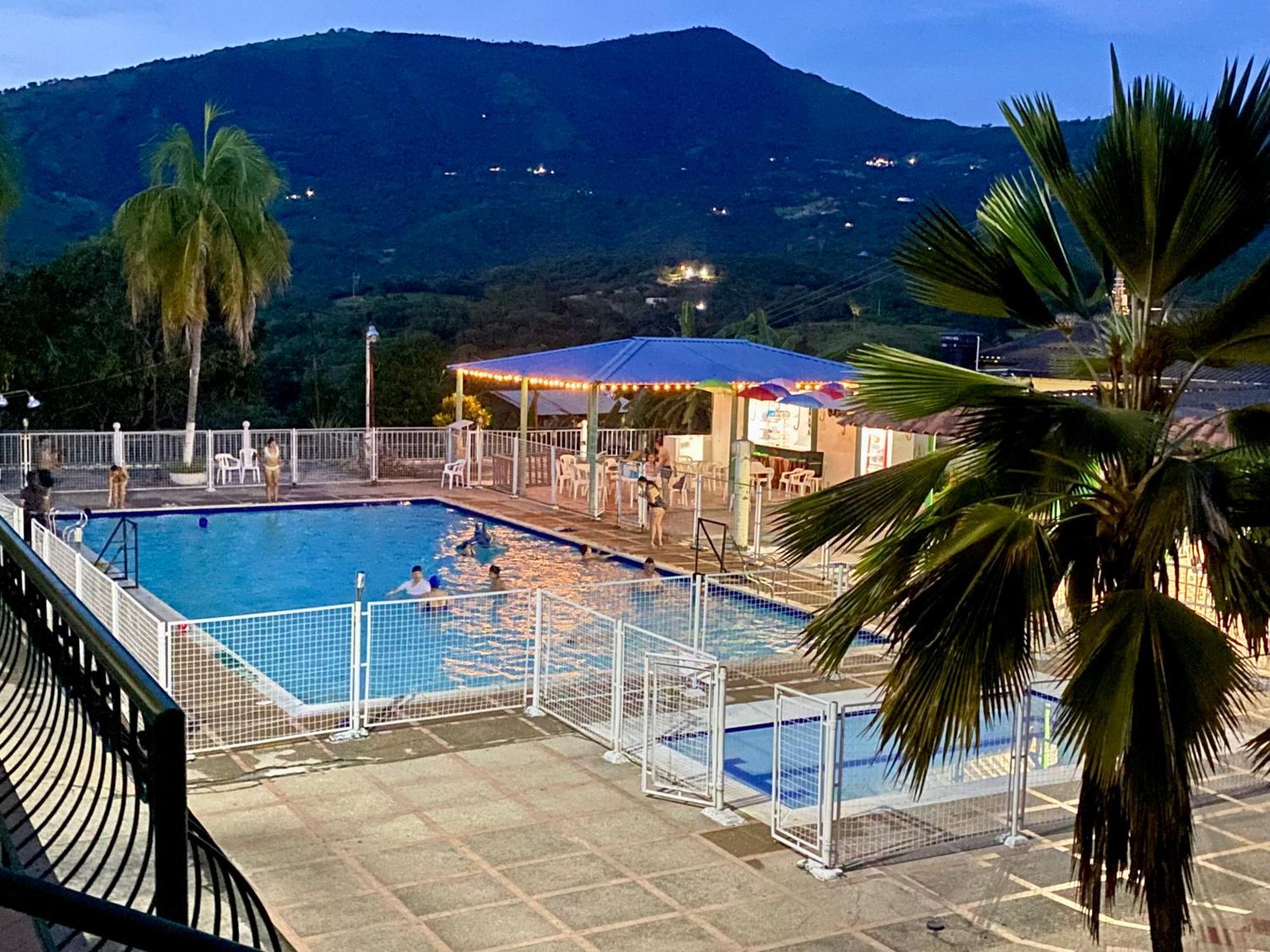Club Vacacional Copen Hotel Токайма Екстериор снимка